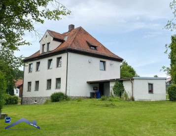 Bayer. Wald Eppenschlag Wohnhaus mit Garten und Garage