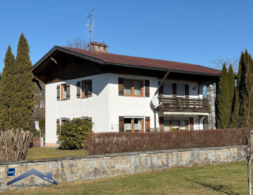 Nammering/Fürstenstein sehr gepflegtes Landhaus mit Stil