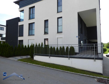 Hochwertige ausgestattete 3-Zimmer Whg. mit großzügigem Balkon und Blick ins Grüne in Ruderting