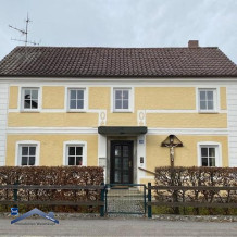 Nh. Bad Füssing Wohnhaus mit Flair, Garage und Nebengebäude